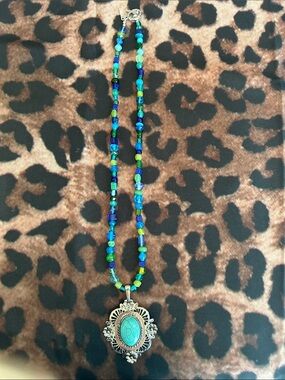Handmade Beaded Blue & Turquoise Pendant Necklace
